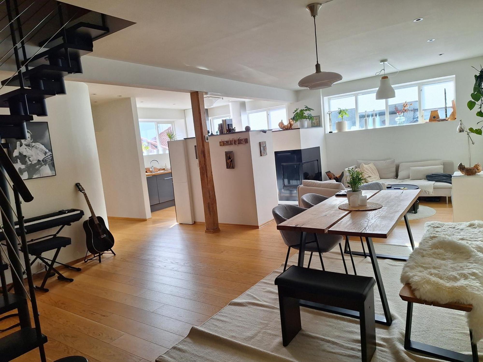 Unik, Stor I Hjertet Av Sandnes Apartment